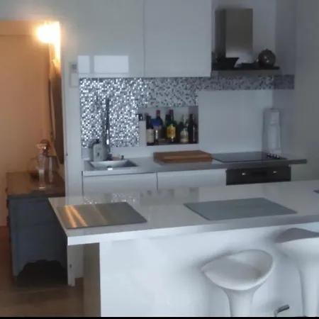Les Pieds Dans L Eau, Vue Sur Les Iles D'or Apartamento *