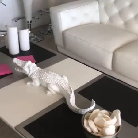 Les Pieds Dans L Eau, Vue Sur Les îles D’or * Hyères