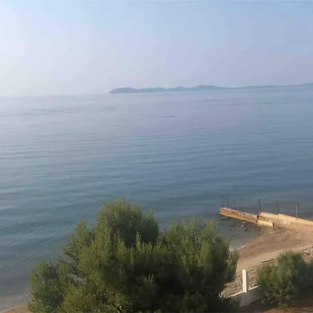 Les Pieds Dans L Eau, Vue Sur Les Iles D'or * イエール