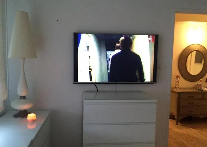 Les Pieds Dans L Eau, Vue Sur Les Iles D'or Hotel